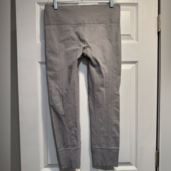 Lululemon Ebb To Street Pant EUC Size 10 - Picture 3 of 7